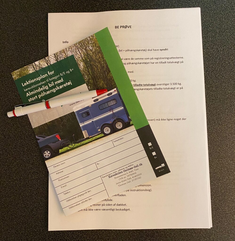 Kørekort til stor trailer (be)